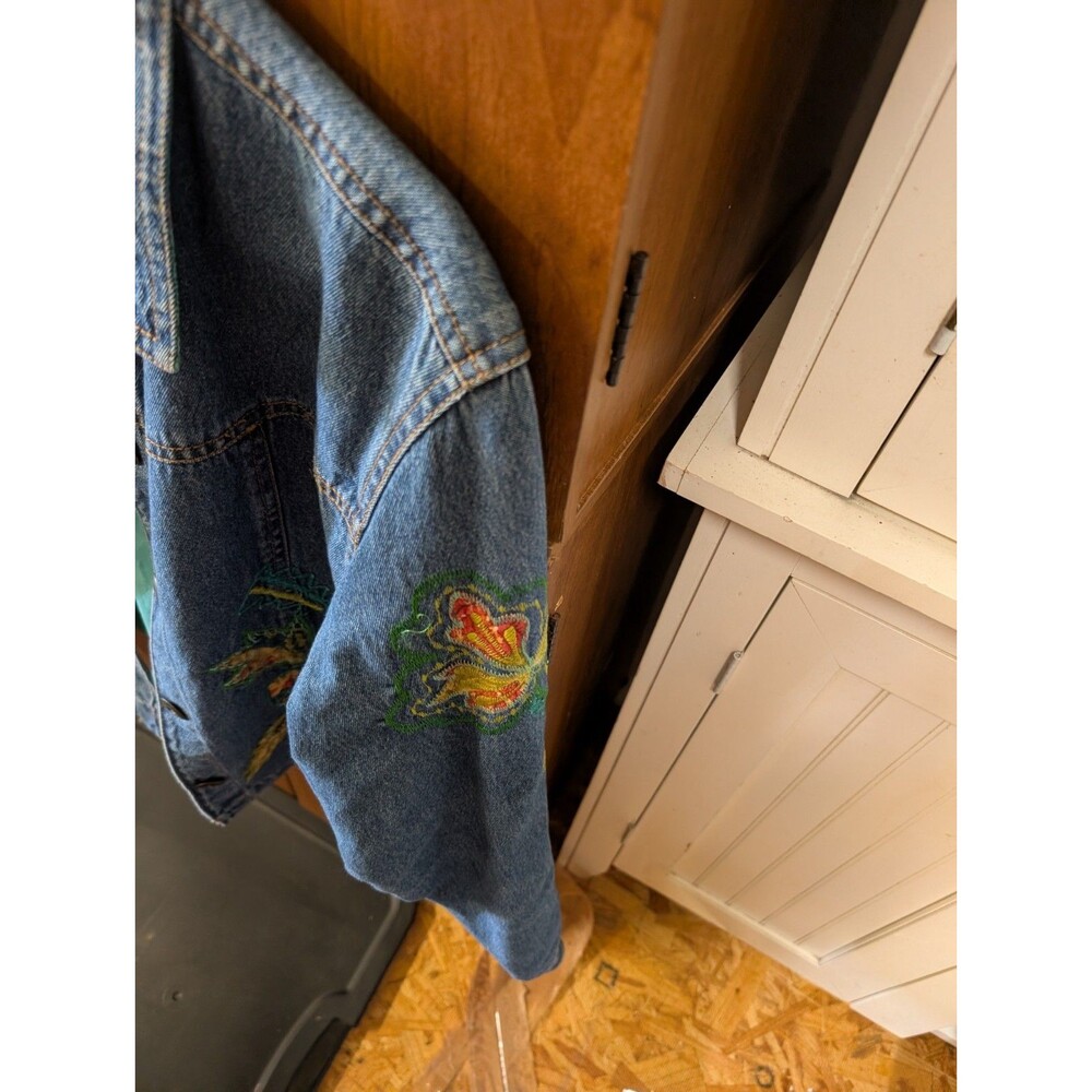 COLDWATER CREEK FLORAL EMBROIDERED & BEADED DENIM JEAN JACKET SZ PL EXC COND! - Picture 4 of 13
